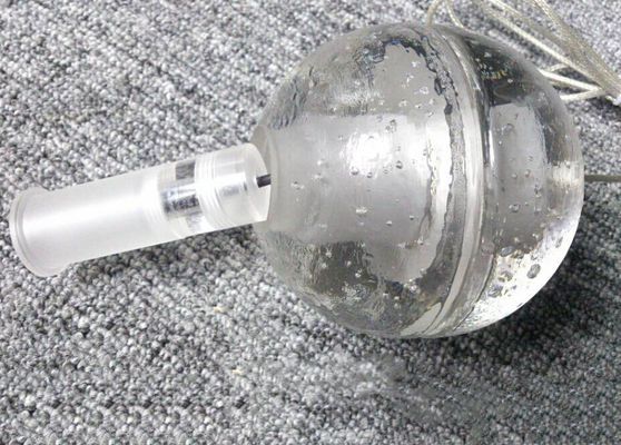 Il candeliere a cristallo trasparente accende l'illuminazione principale del pendente della palla di vetro