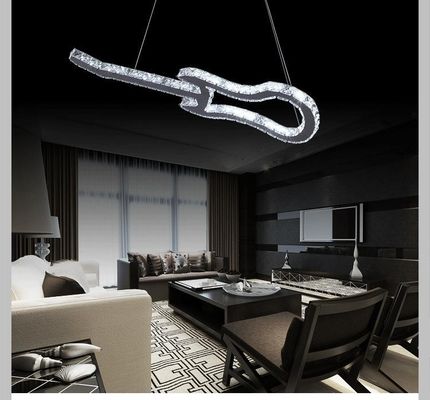 最小主義の方法創造的な LED シャンデリアは現代ギターの水晶ホテルの倍ミラーのステンレス鋼のシャンデリアをつけます