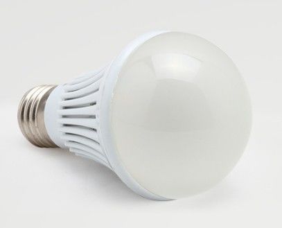 ความสว่างสูง 7 วัตต์ไฟฟ้าทั่วไปหลอดไฟ LED เหยียบ / เอพิสตาหลอด LED
