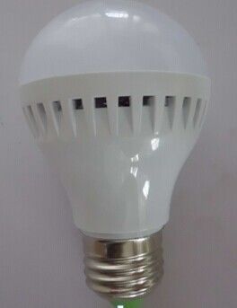 ความสว่างสูง 7 วัตต์ไฟฟ้าทั่วไปหลอดไฟ LED เหยียบ / เอพิสตาหลอด LED