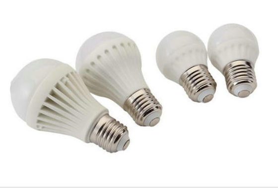 7 Watt 700lm LED Globe Bulb 80 CRI Efisiensi Tinggi Umbi Penggantian LED